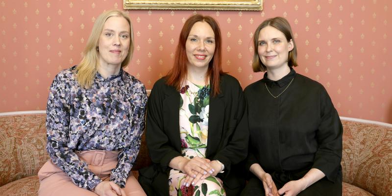 Kuvassa tiedonjulkistamisen valtionpalkinnon 2025 saajia.