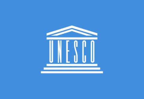 UNESCOn logo.